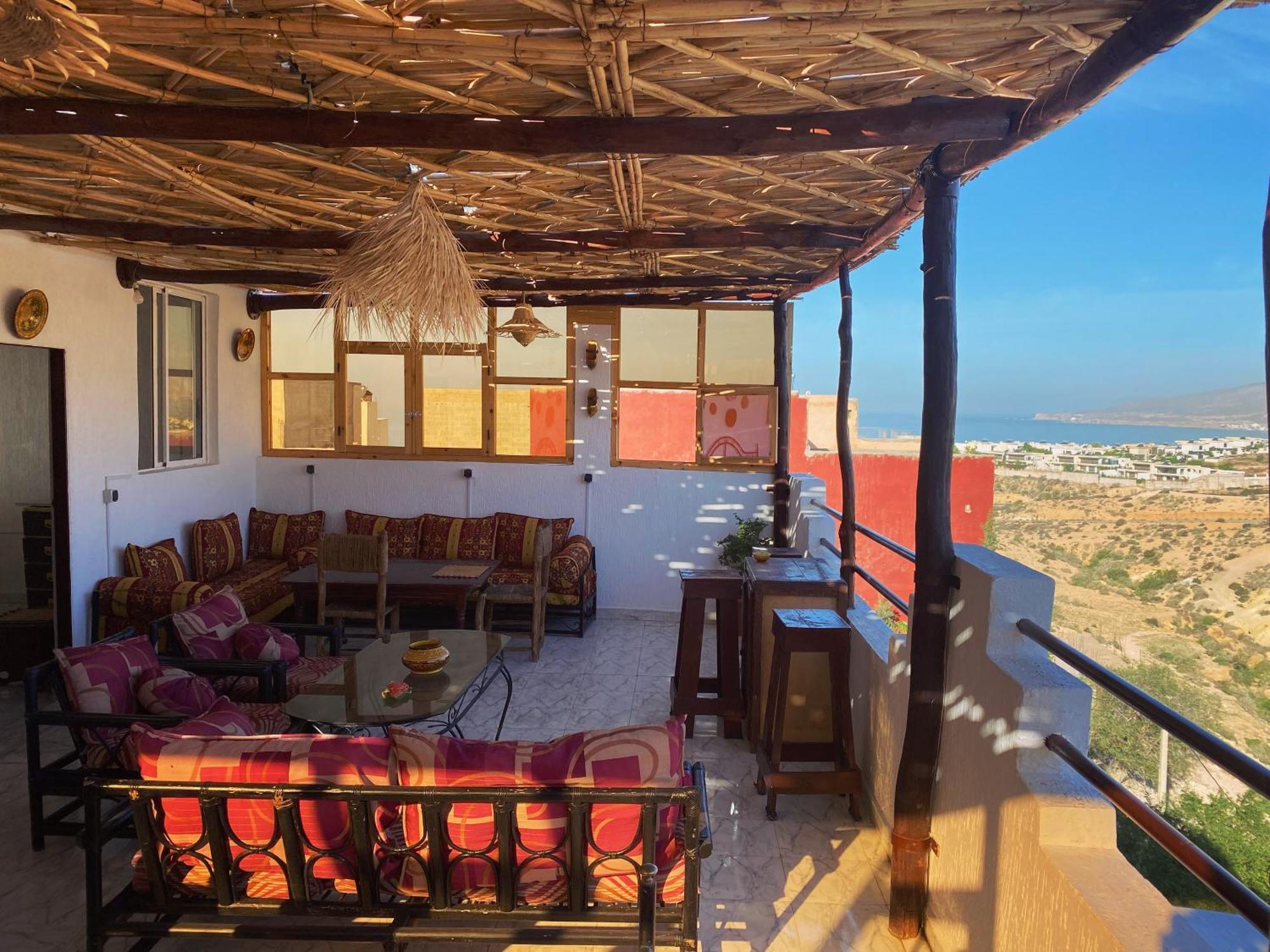 Tamraght Red Carpet Surf Camp Sea, Mountain & Garden Escape酒店 外观 照片