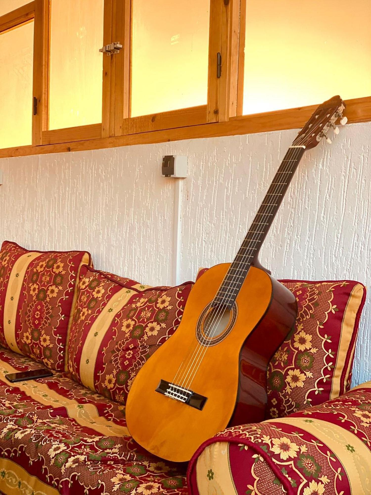 Tamraght Red Carpet Surf Camp Sea, Mountain & Garden Escape酒店 外观 照片
